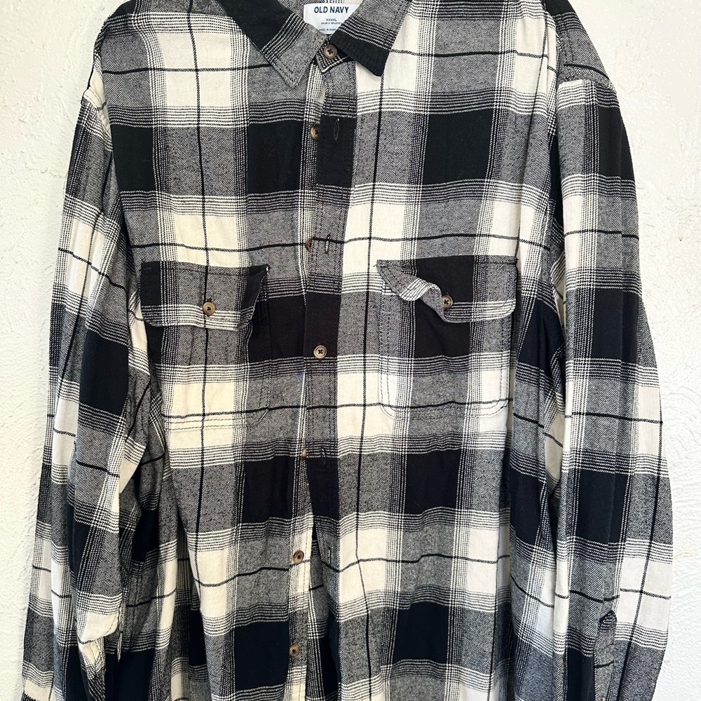 Old Navy Men's Checkered Shirt in Black and White